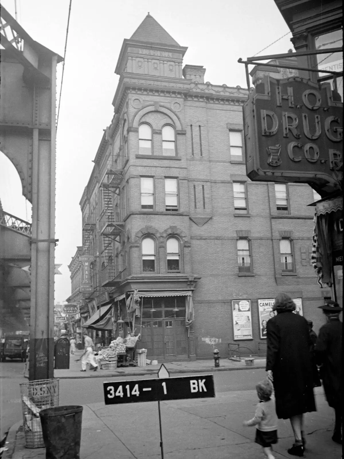 1643 Broadway, circa 1940